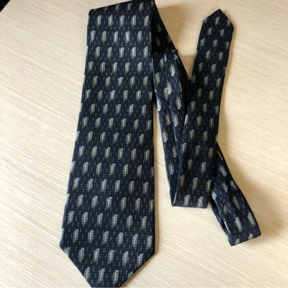 💕2/$30 💕 Moka New York 100% Silk Patterned Tie